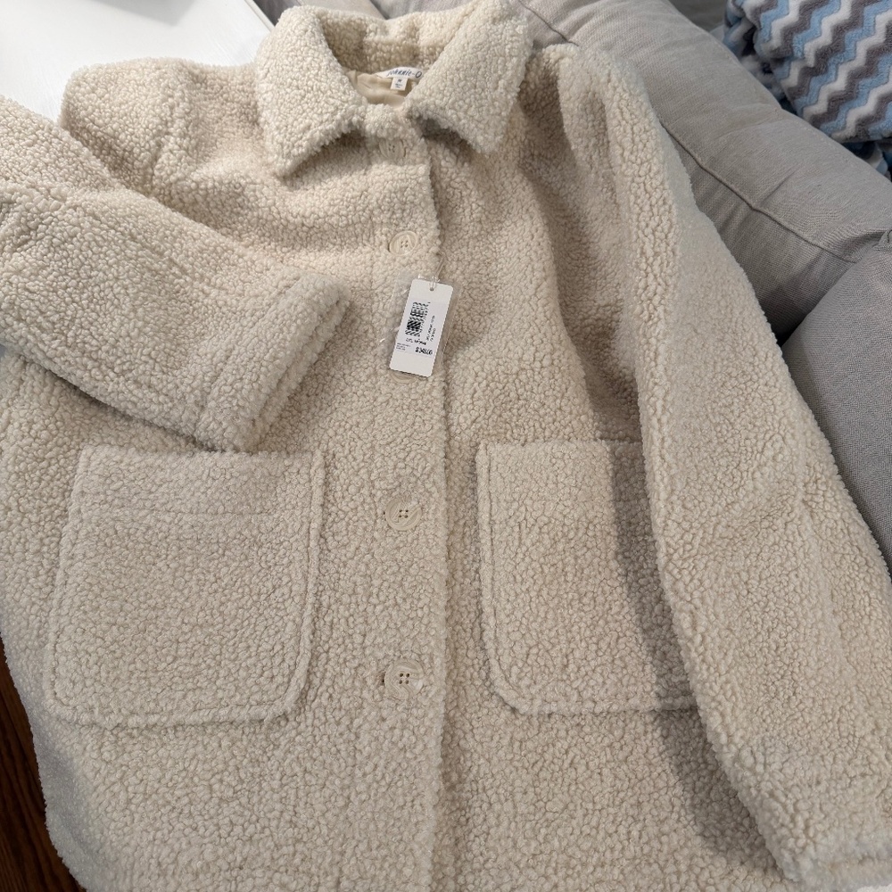 Johnny -O Sherpa size medium coat new